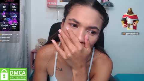 Snapshot of samanthaa_queen chatting on 03/05/25, 02:34 sam online show from 03/05/25, 02:34