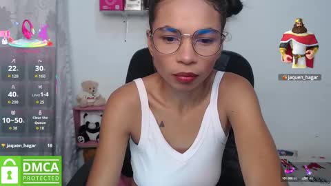 Snapshot of samanthaa_queen chatting on 09/22/25, 11:45 sam online show from 09/22/25, 11:45