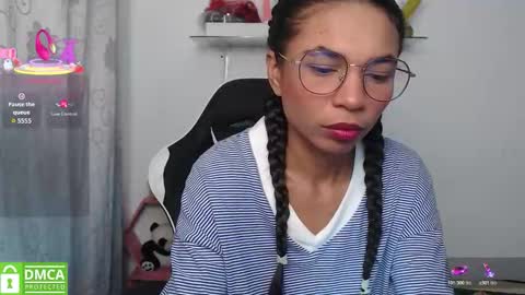 Snapshot of samanthaa_queen chatting on 10/27/25, 11:14 sam online show from 10/27/25, 11:14