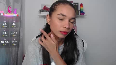 Snapshot of samanthaa_queen chatting on 11/11/25, 11:32 sam online show from 11/11/25, 11:32