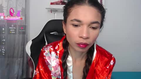 Snapshot of samanthaa_queen chatting on 11/27/25, 11:45 sam online show from 11/27/25, 11:45