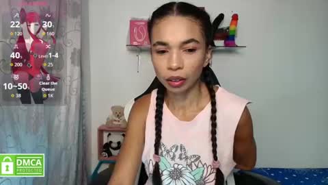 Snapshot of samanthaa_queen chatting on 06/19/26, 11:47 sam online show from 06/19/26, 11:47