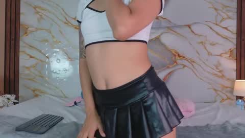 SAMANTHA ECHEVERRY online show from 03/15/26, 11:27