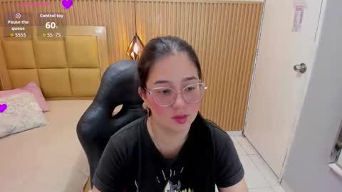 Snapshot of samanthafiore1 chatting on 02/18/26, 12:45 online show from 02/18/26, 12:45