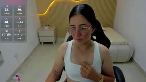 Snapshot of samanthafiore1 chatting on 02/28/26, 12:17 online show from 02/28/26, 12:17