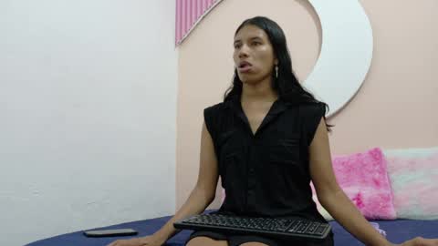 samanthalaurent online show from 06/01/26, 07:04