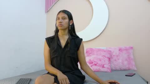samanthalaurent online show from 06/18/26, 07:29