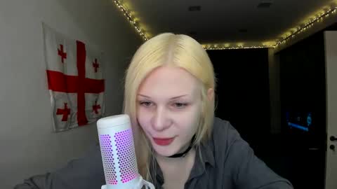 Snapshot of samanthamiasnik1 chatting on 02/13/25, 08:13 Samantha online show from 02/13/25, 08:13