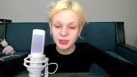 Snapshot of samanthamiasnik1 chatting on 02/24/25, 08:25 Samantha online show from 02/24/25, 08:25