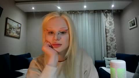 Snapshot of samanthamiasnik1 chatting on 12/19/25, 07:32 Samantha online show from 12/19/25, 07:32