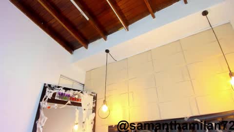 Alejandra  online show from 10/28/25, 10:08