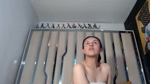 Snapshot of samanthamoonsx chatting on 12/15/25, 06:56 Samantha online show from 12/15/25, 06:56