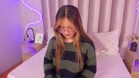 Alejandra  online show from 09/26/25, 12:53