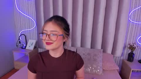 Alejandra  online show from 12/01/25, 12:54