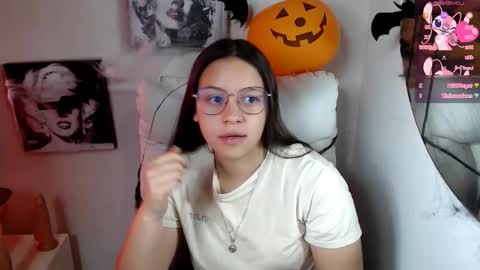 Samantha online show from 10/26/25, 02:23