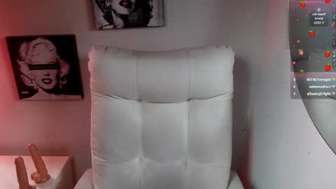 Samantha online show from 11/25/25, 02:28