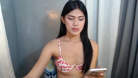 Snapshot of samanthasweety chatting on 12/12/24, 02:26 Samantha online show from 12/12/24, 02:26