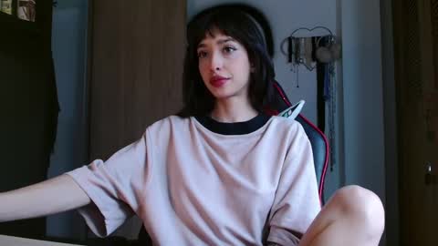 Snapshot of samantx chatting on 03/08/25, 07:20 lil sam online show from 03/08/25, 07:20