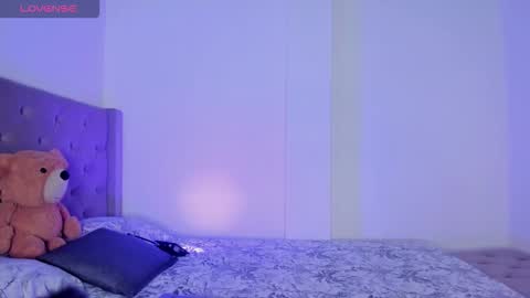 Snapshot of samara_jonnes_ chatting on 02/15/26, 03:36 Samara is my name a pleasure delighted that you are here leave your thumb up it is important to me online show from 02/15/26, 03:36