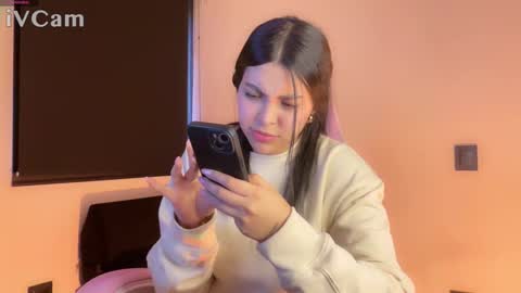 Snapshot of samara_lam chatting on 02/01/25, 10:13 Sammy  online show from 02/01/25, 10:13
