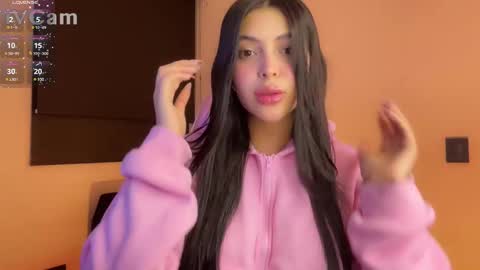 Snapshot of samara_lam chatting on 02/20/25, 08:06 Sammy  online show from 02/20/25, 08:06