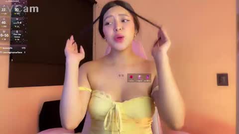 Snapshot of samara_lam chatting on 02/23/25, 05:01 Sammy  online show from 02/23/25, 05:01