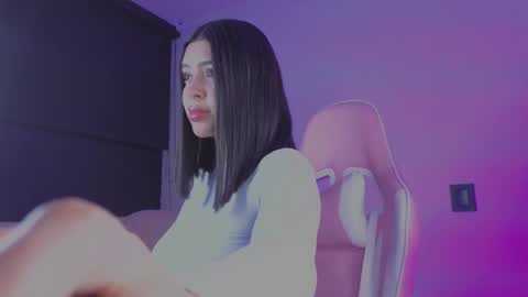 Snapshot of samara_lam chatting on 09/18/25, 03:52 Sammy  online show from 09/18/25, 03:52