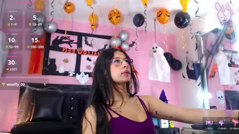 Snapshot of samaracortez chatting on 10/18/25, 07:36 Sammy online show from 10/18/25, 07:36