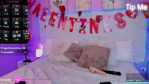 Snapshot of samaraeyes chatting on 02/20/25, 05:40 -- -- online show from 02/20/25, 05:40