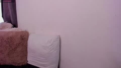 Snapshot of samaraeyes chatting on 09/14/25, 05:34 -- -- online show from 09/14/25, 05:34