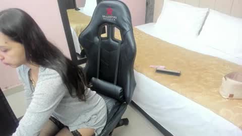 Sara  online show from 02/18/25, 11:33