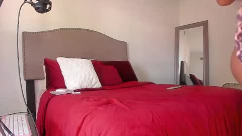 Yaya online show from 04/16/26, 10:12