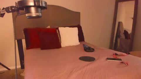 Yaya online show from 04/18/26, 04:05