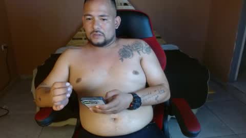 Snapshot of samdread chatting on 02/13/26, 11:01 SAM DREAD online show from 02/13/26, 11:01