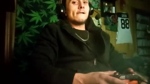 Snapshot of sameeed99 chatting on 02/14/25, 05:19 sameeed99 online show from 02/14/25, 05:19