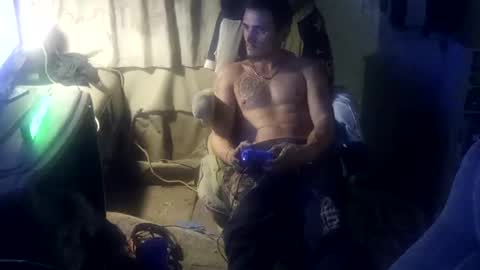 Snapshot of sameeed99 chatting on 10/25/25, 01:35 sameeed99 online show from 10/25/25, 01:35