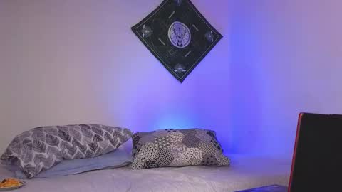 samevansx online show from 11/11/25, 04:40