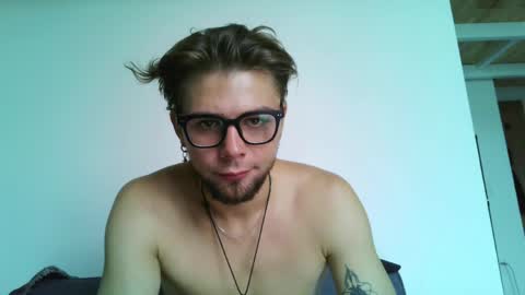 Fansly -       Top4fans   online show from 04/10/26, 05:01