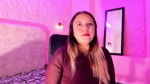 Snapshot of sami_1_8 chatting on 05/21/26, 03:24 Samy online show from 05/21/26, 03:24
