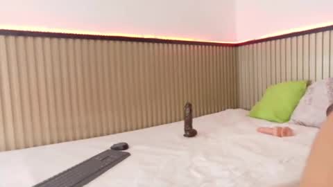 Samanta online show from 10/20/25, 07:25