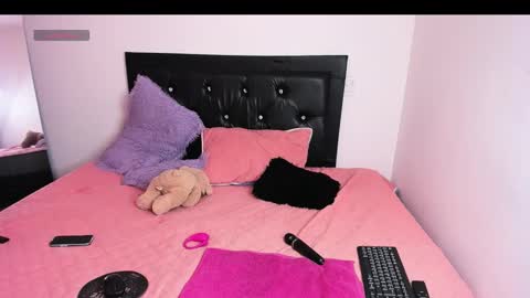 samiacooper25 online show from 01/11/26, 12:26