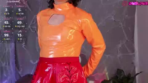 Sam    online show from 10/28/25, 03:04