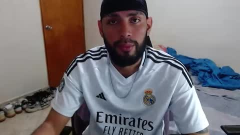 samir_music_ online show from 10/26/25, 07:09