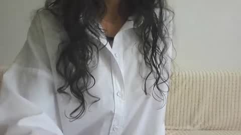 Snapshot of samiraqfresh chatting on 06/15/26, 11:45 SamiraQFresh online show from 06/15/26, 11:45