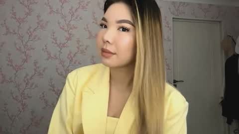 Elina online show from 02/24/26, 09:18