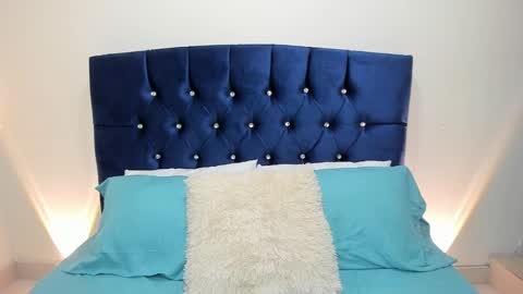 Samantha online show from 09/17/25, 03:41