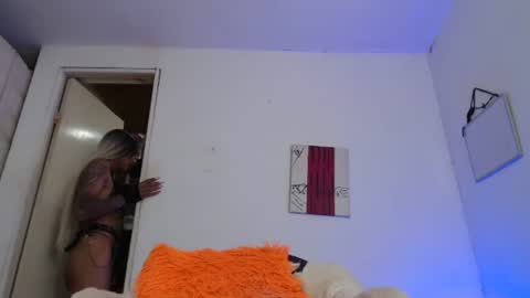 Snapshot of sammy_exotic chatting on 12/28/24, 02:43 sammy_exotic online show from 12/28/24, 02:43