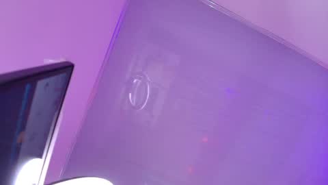 Snapshot of sammy_mauzy chatting on 05/13/26, 03:04 Sammy online show from 05/13/26, 03:04