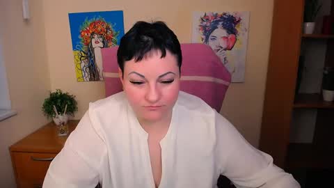Snapshot of sammy_playful chatting on 02/23/25, 10:42 sammy online show from 02/23/25, 10:42