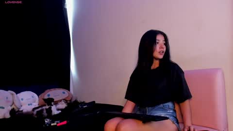 Snapshot of sammy_shy chatting on 01/28/25, 02:21 Sammy online show from 01/28/25, 02:21